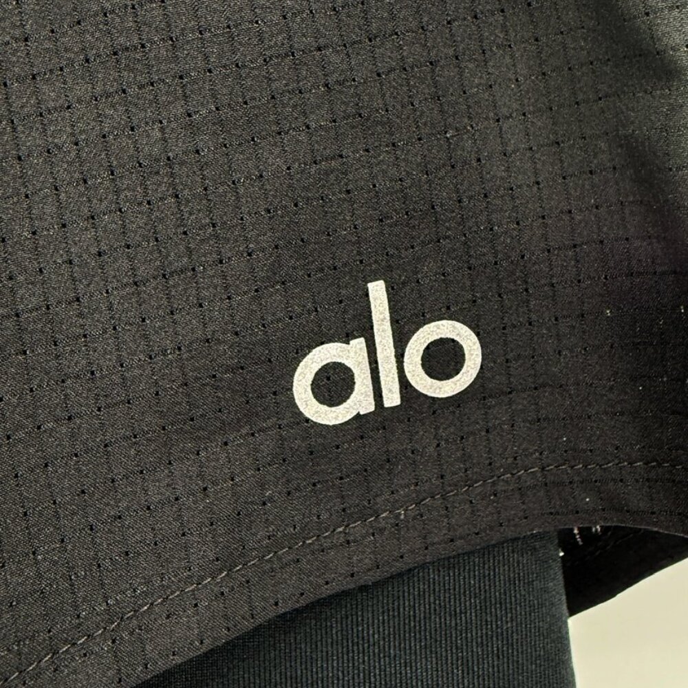 ALO Sport Star Short in Black S - Picture 5 of 11